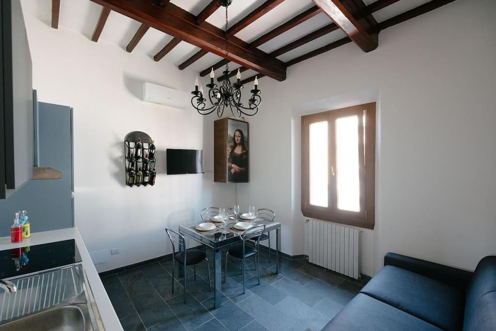 Casa Del Borgo Antico Poggibonsi Exterior foto